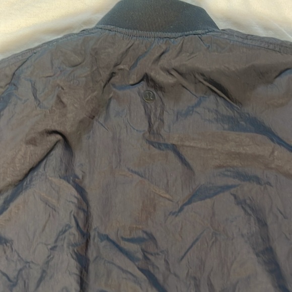 Lululemon Flip It & Reverse It Jacket
Black 4 - Picture 6 of 9